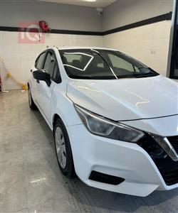 نيسان فيرسا